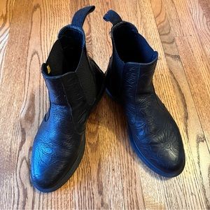 Womens Dr Martens Flora boots size 8